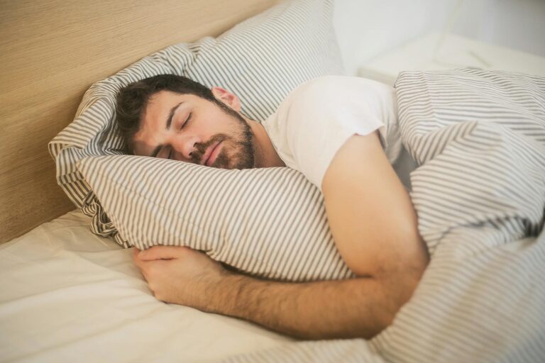 How to Choose the Right Pillow for Better Sleep